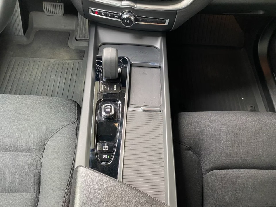 Volvo XC 60 T6 Recharge AWD Inscription Expression - foto 13