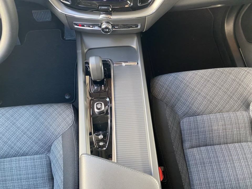 Volvo XC 60 T8 Recharge AWD Inscription - foto 12