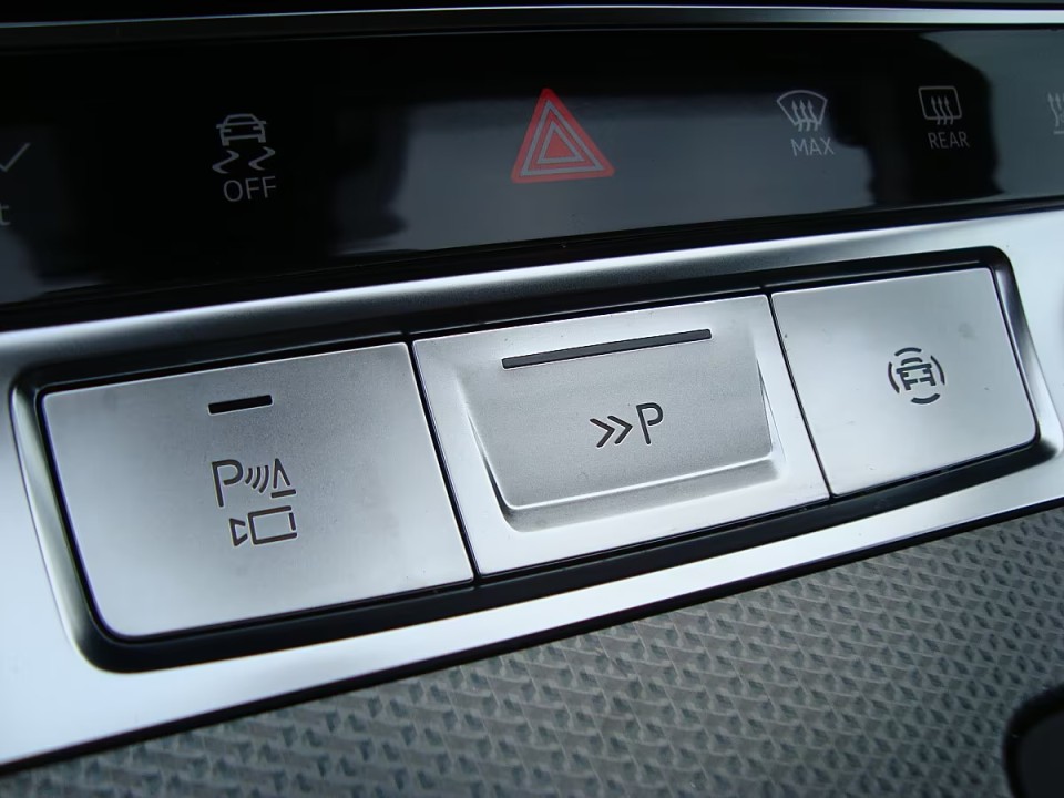 Audi A6 Allroad 55TDI quattro tiptronic - foto 18