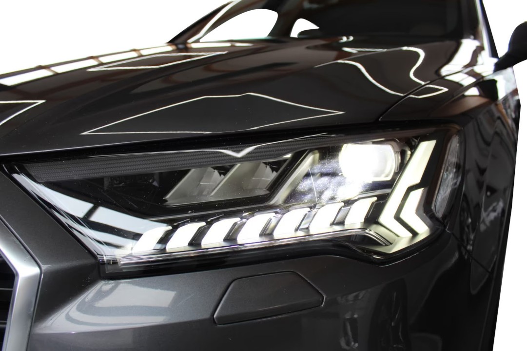 Audi Q7 50TDI quattro - foto 19