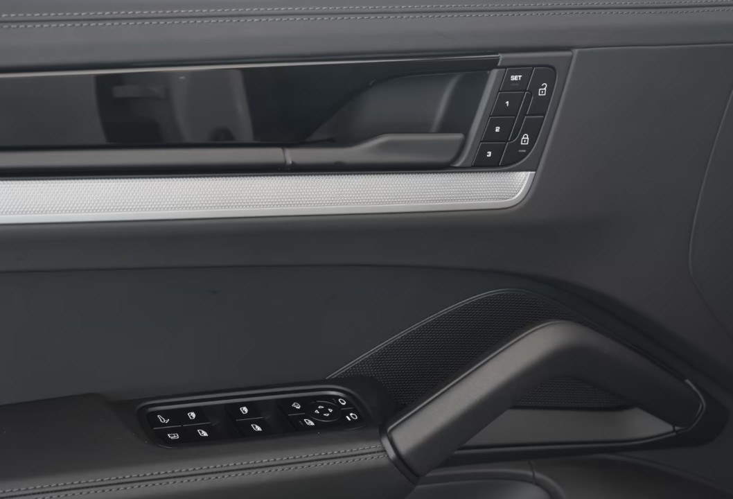 Porsche Cayenne E-Hybrid - foto 19