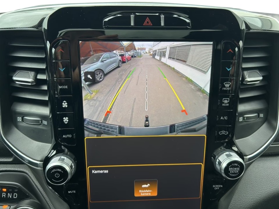 Dodge RAM 1500 Laramie - foto 11