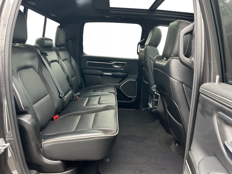 Dodge RAM 1500 Laramie - foto 14