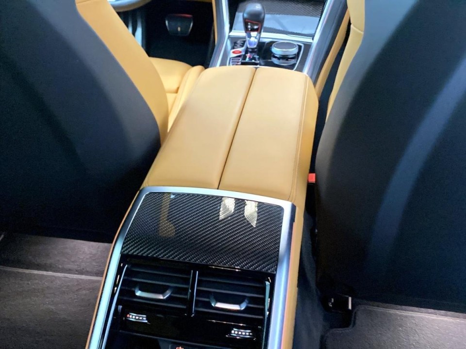 BMW M8 Competition Gran Coupe - foto 11