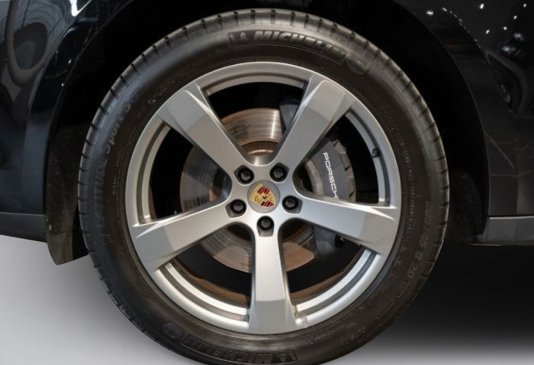 Porsche Macan - foto 18