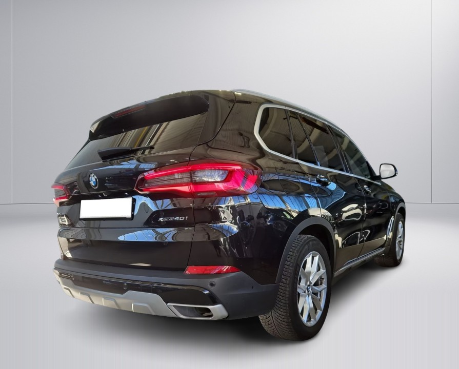 BMW X5 xDrive40i xLine (2)
