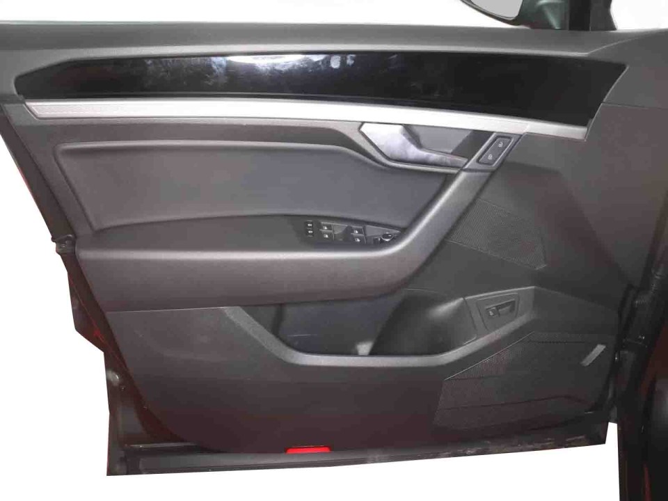 Volkswagen Touareg V6 TDI - foto 30