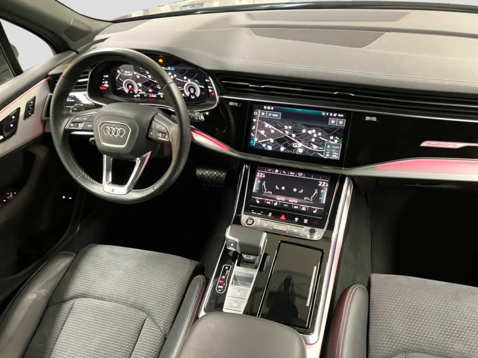 Audi Q7 55 TFSIe quattro (4)