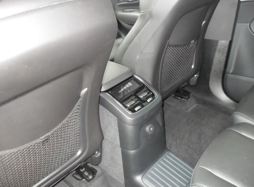 Volvo XC 90 T8 Recharge AWD Inscription Expression - foto 12