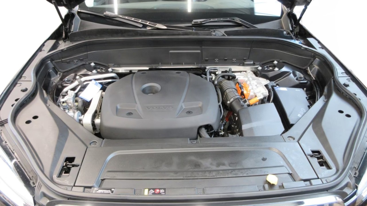 Volvo XC 90 T8 Recharge AWD Inscription Expression - foto 31