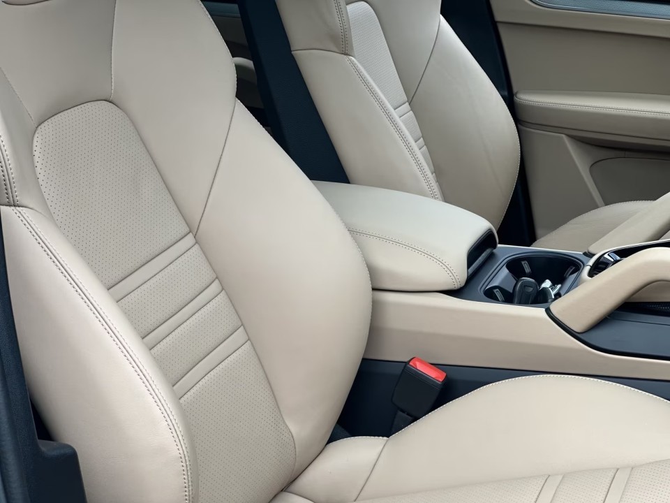 Porsche Cayenne Coupe - foto 13