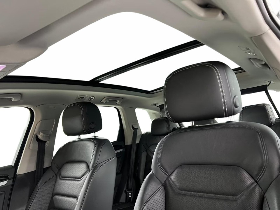 Volkswagen Touareg V6 TSI - foto 14