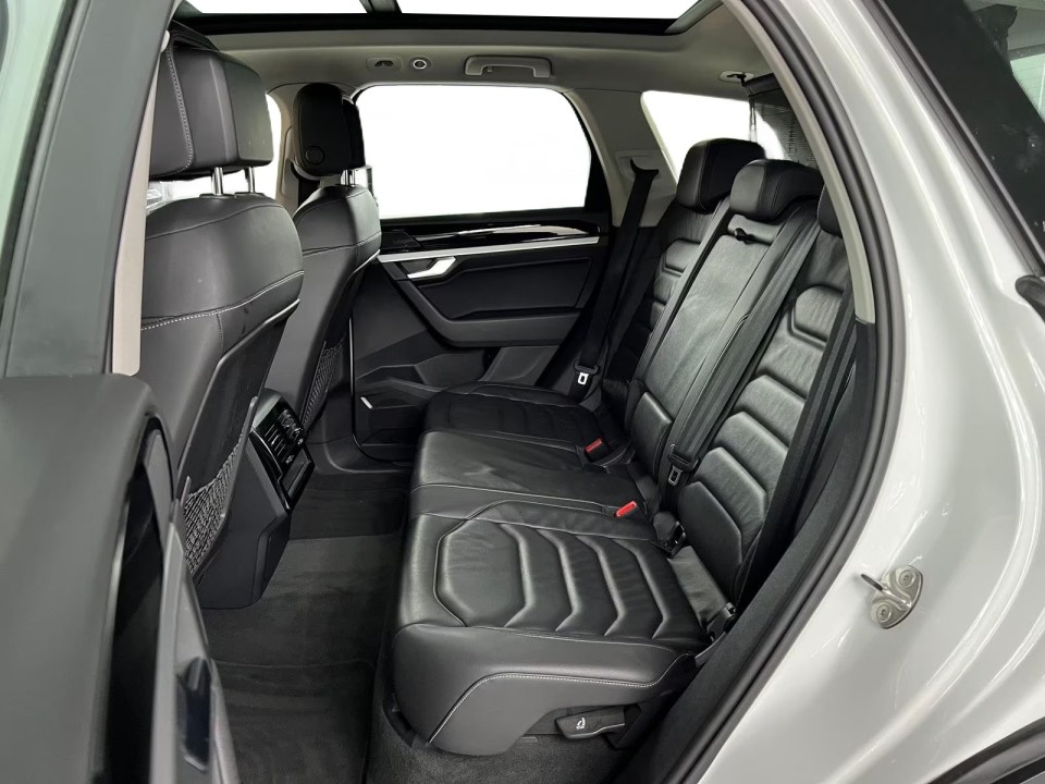 Volkswagen Touareg V6 TSI - foto 16