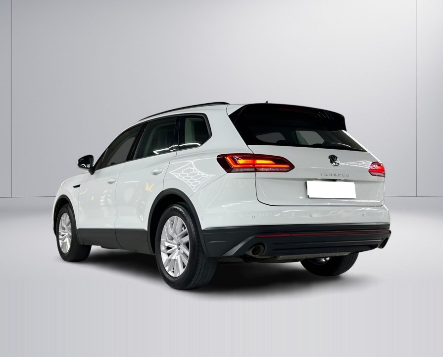 Volkswagen Touareg V6 TSI (4)