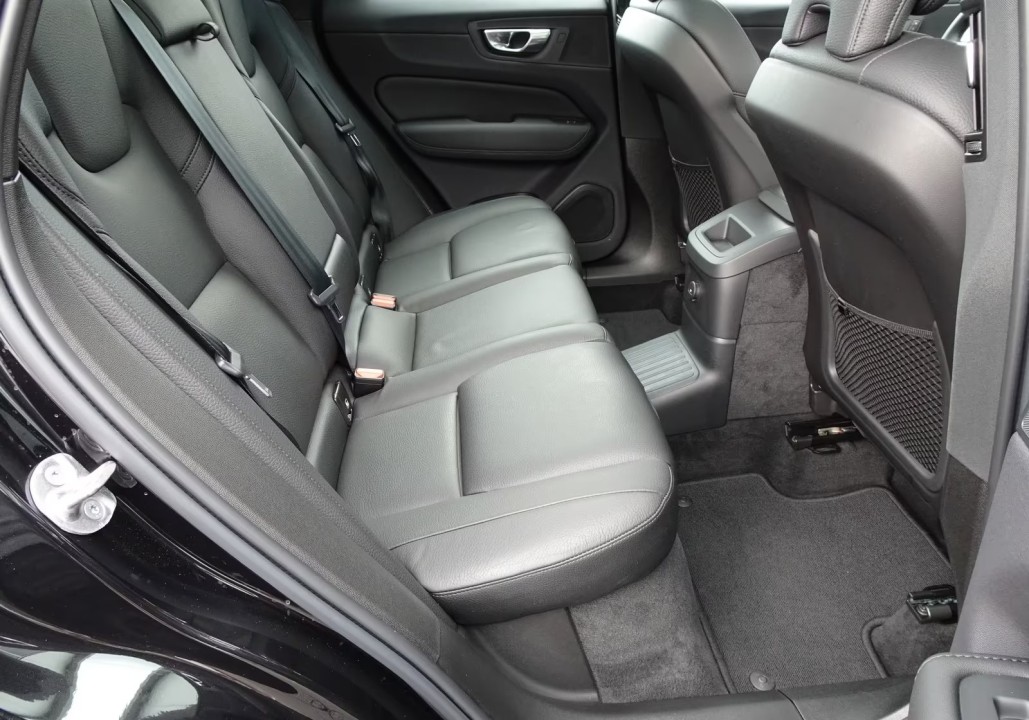 Volvo XC 60 T6 Recharge AWD Core - foto 7