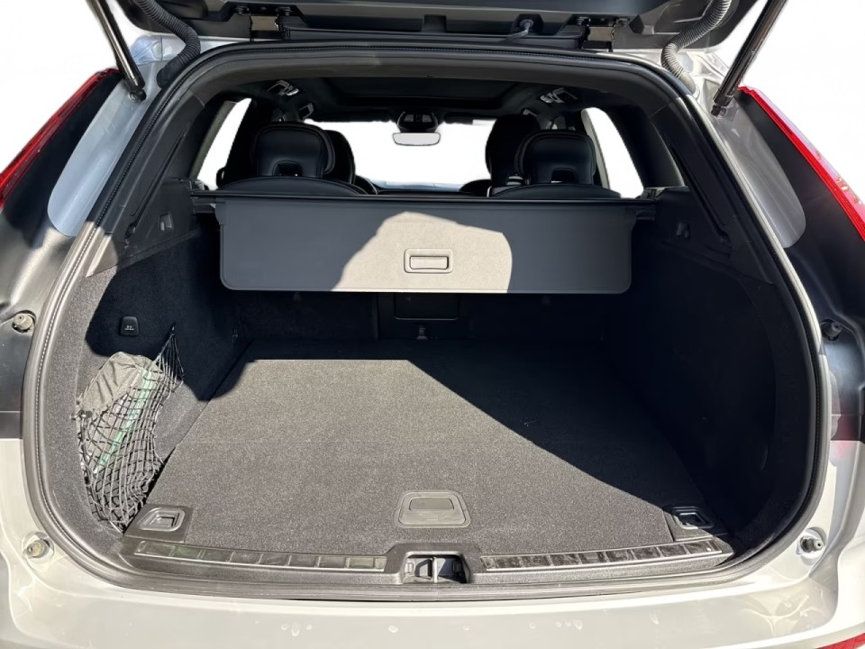 Volvo XC 60 T6 Recharge AWD R-Design - foto 14