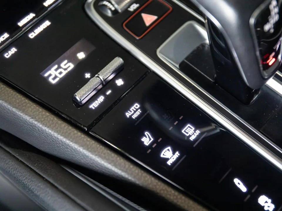 Porsche Cayenne E-Hybrid - foto 22