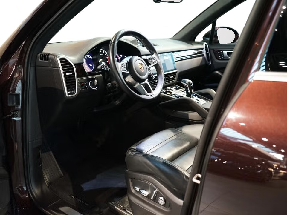 Porsche Cayenne E-Hybrid - foto 11