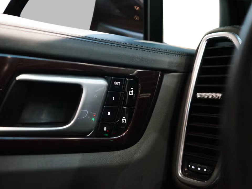 Porsche Cayenne E-Hybrid - foto 21