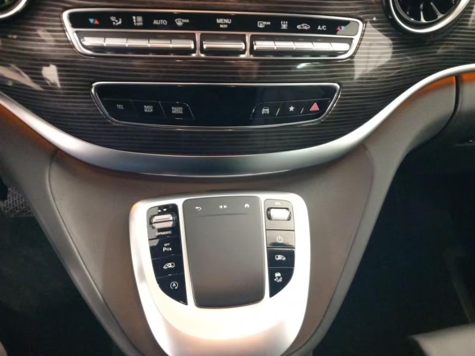 Mercedes-Benz V 300d 4MATIC Avantgarde Long - foto 13