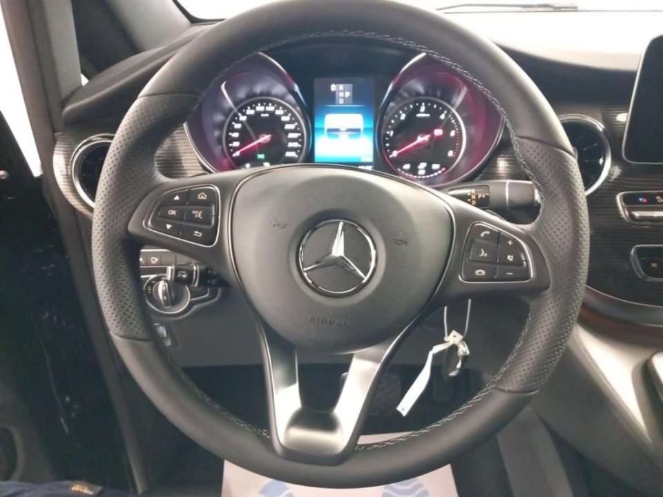 Mercedes-Benz V 300d 4MATIC Avantgarde Long - foto 9