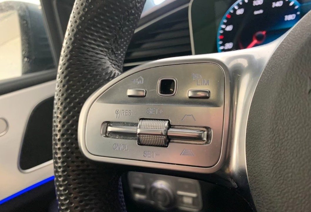 Mercedes-Benz GLE 350de 4MATIC AMG Line - foto 8