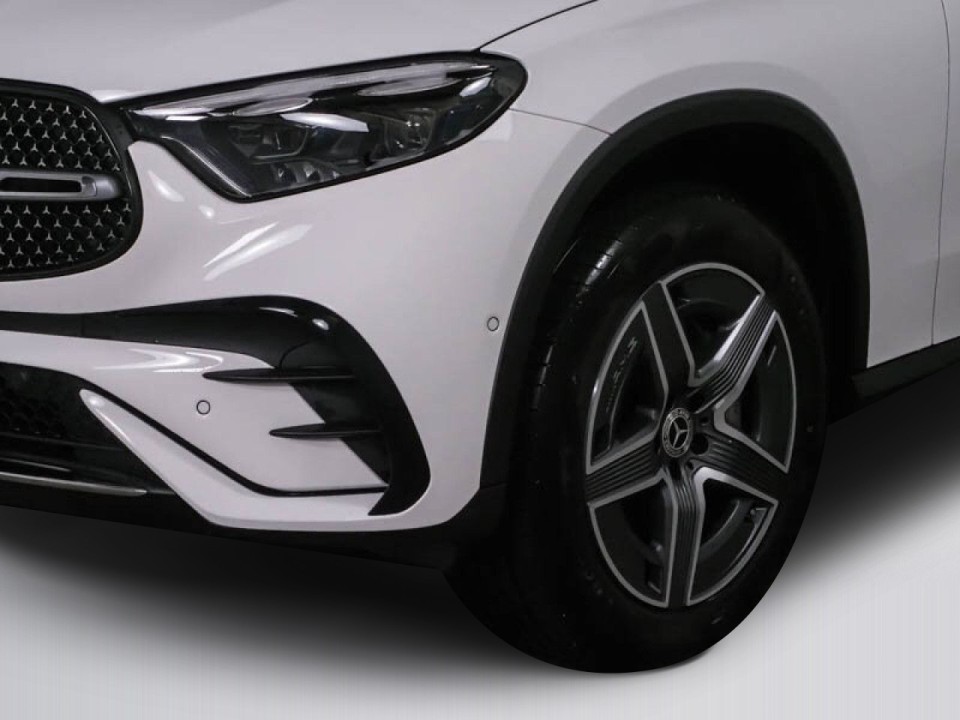 Mercedes-Benz GLC 300 4MATIC AMG Line - foto 14