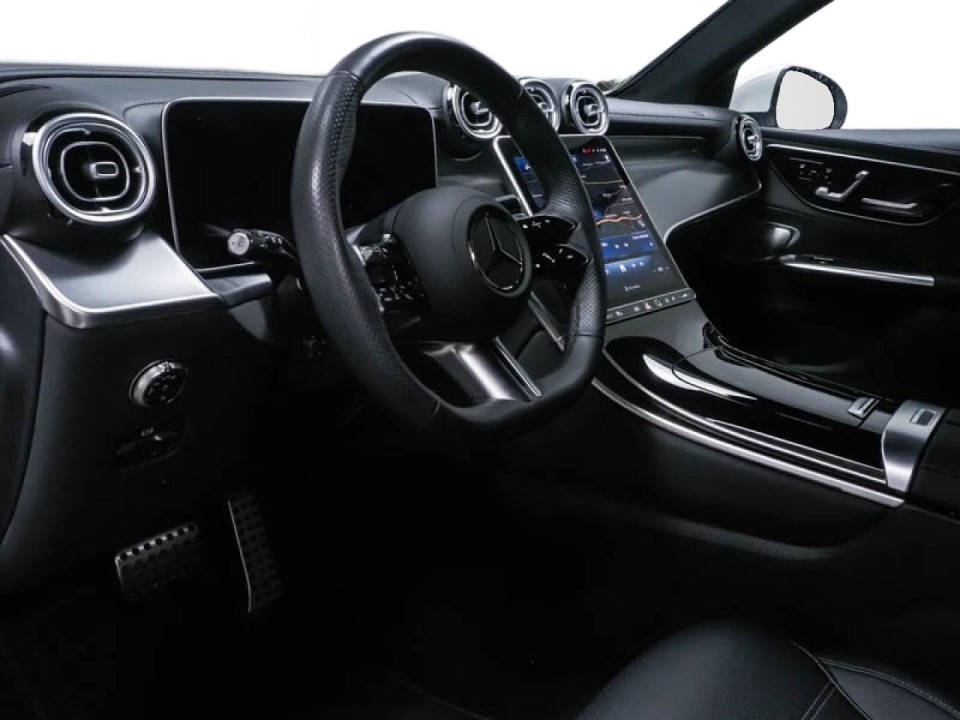 Mercedes-Benz GLC 300 4MATIC AMG Line - foto 7
