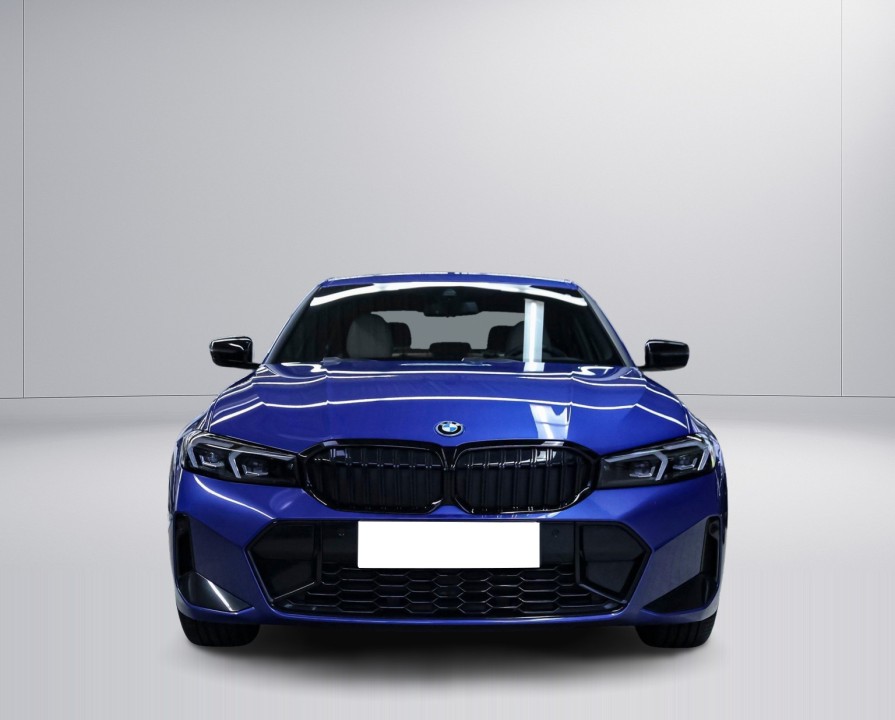 BMW Seria 3 330e xDrive M-Sport (2)