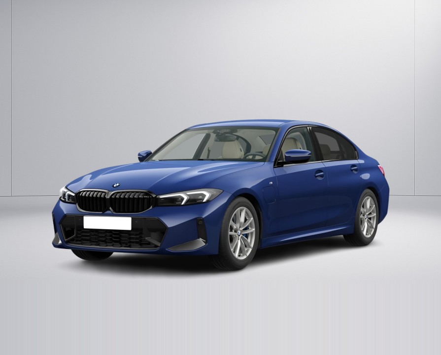 BMW Seria 3 330e xDrive M-Sport (4)