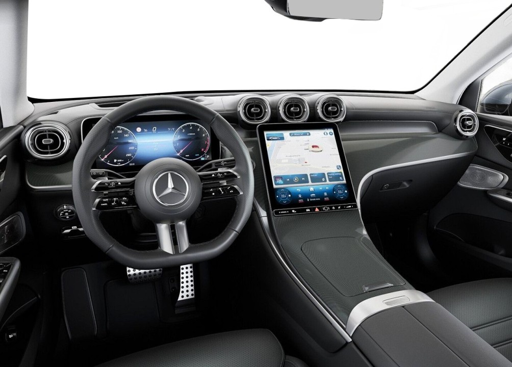 Mercedes-Benz GLC 300 4MATIC AMG Line - foto 17