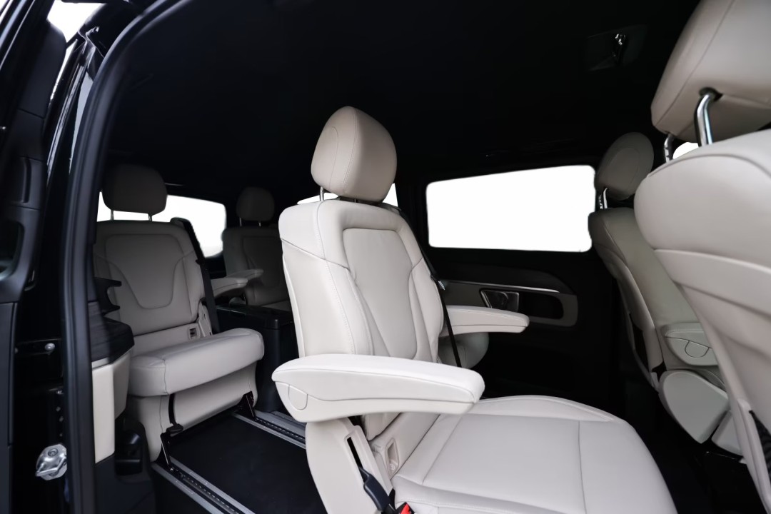 Mercedes-Benz V 300d 4MATIC Extralong - foto 9