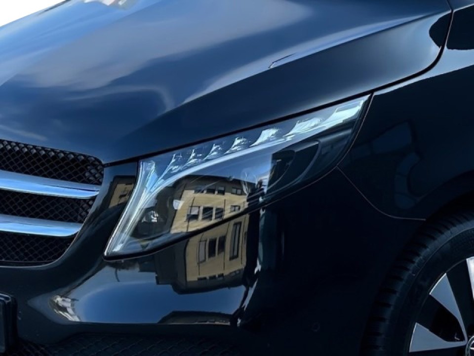 Mercedes-Benz V 300d 4MATIC Extralong Avantgarde - foto 13