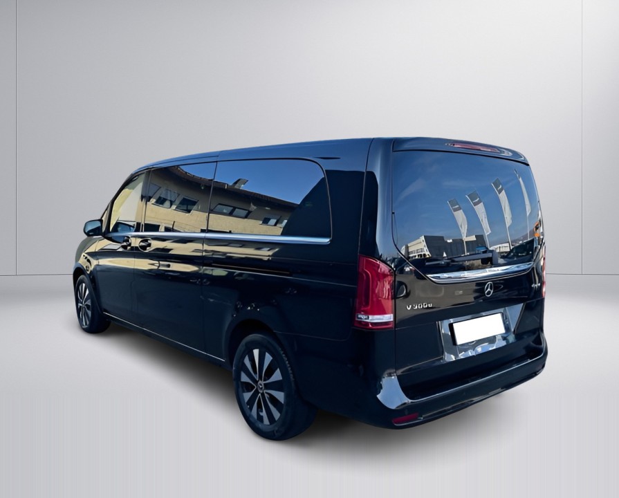 Mercedes-Benz V 300d 4MATIC Extralong Avantgarde (4)