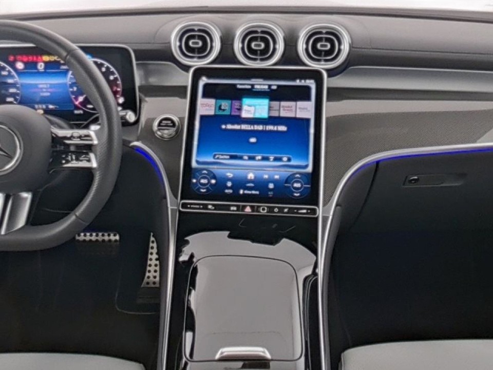 Mercedes-Benz GLC 300 4MATIC AMG Line (4)