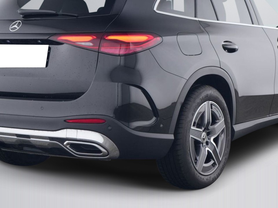 Mercedes-Benz GLC 300 4MATIC AMG Line - foto 7