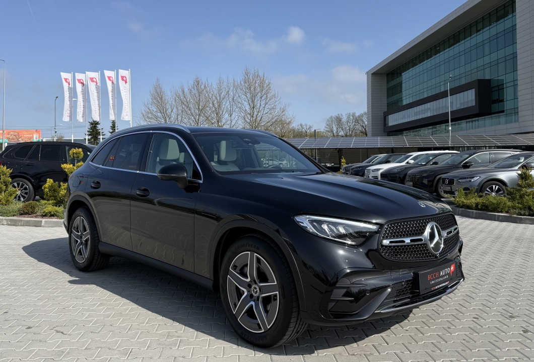 Mercedes-Benz GLC 300 4MATIC AMG Line
