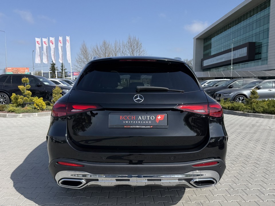 Mercedes-Benz GLC 300 4MATIC AMG Line (4)