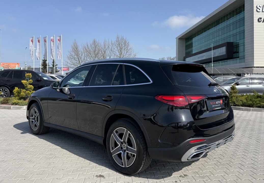 Mercedes-Benz GLC 300 4MATIC AMG Line (5)