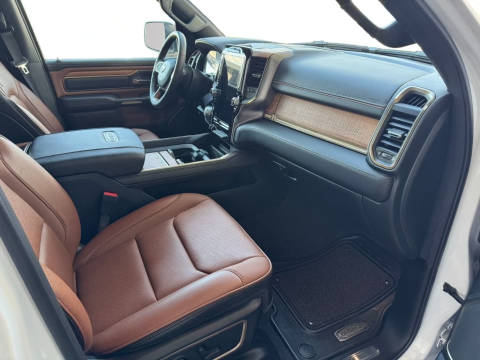 Dodge RAM 1500 Longhorn - foto 8