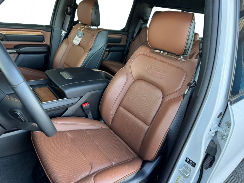 Dodge RAM 1500 Longhorn - foto 9