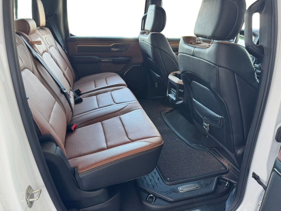 Dodge RAM 1500 Longhorn - foto 13