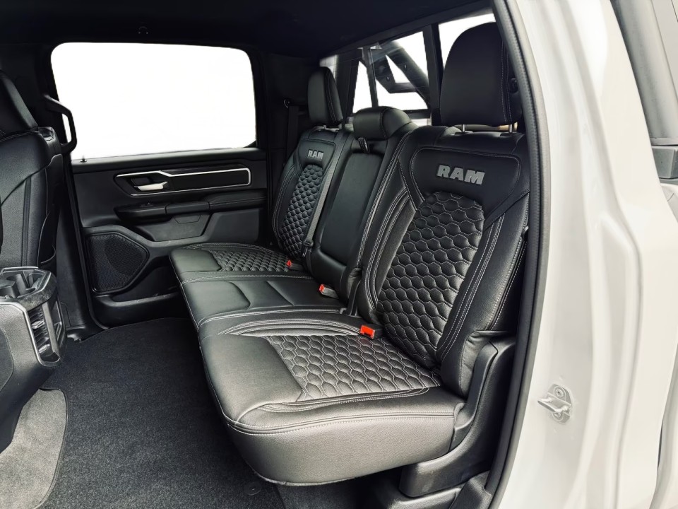 Dodge RAM 1500 - foto 17