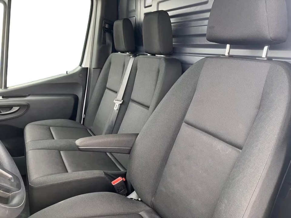 Mercedes-Benz Sprinter 317 CDI L3H2 (5)