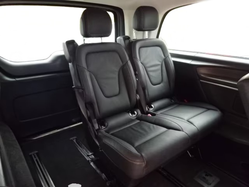 Mercedes-Benz V 300d 4MATIC Extralong Avantgarde - foto 11