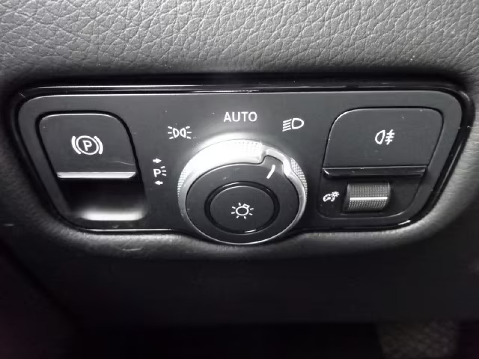 Mercedes-Benz V 300d 4MATIC Extralong Avantgarde - foto 24