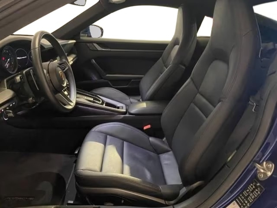 Porsche 911 Carrera 4 - foto 9