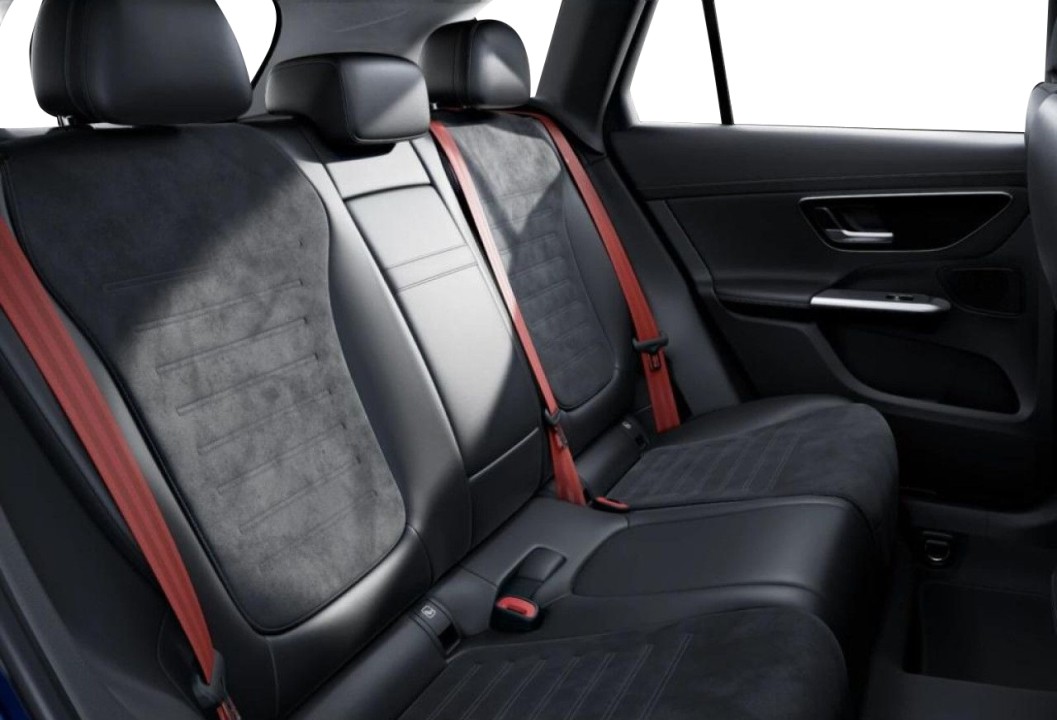 Mercedes-Benz GLC 300 4MATIC AMG Line - foto 14