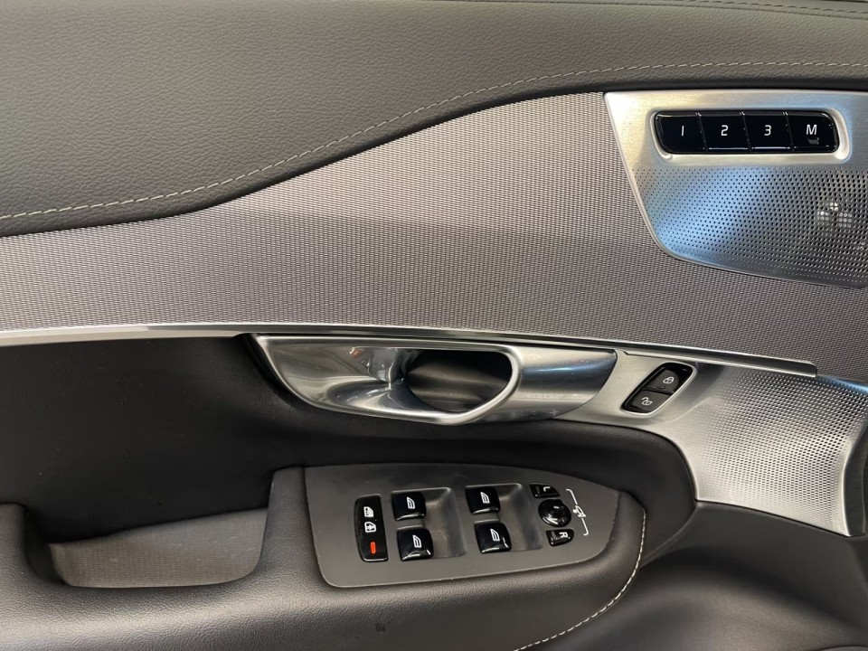 Volvo XC 90 T8 Recharge AWD R-Design - foto 13
