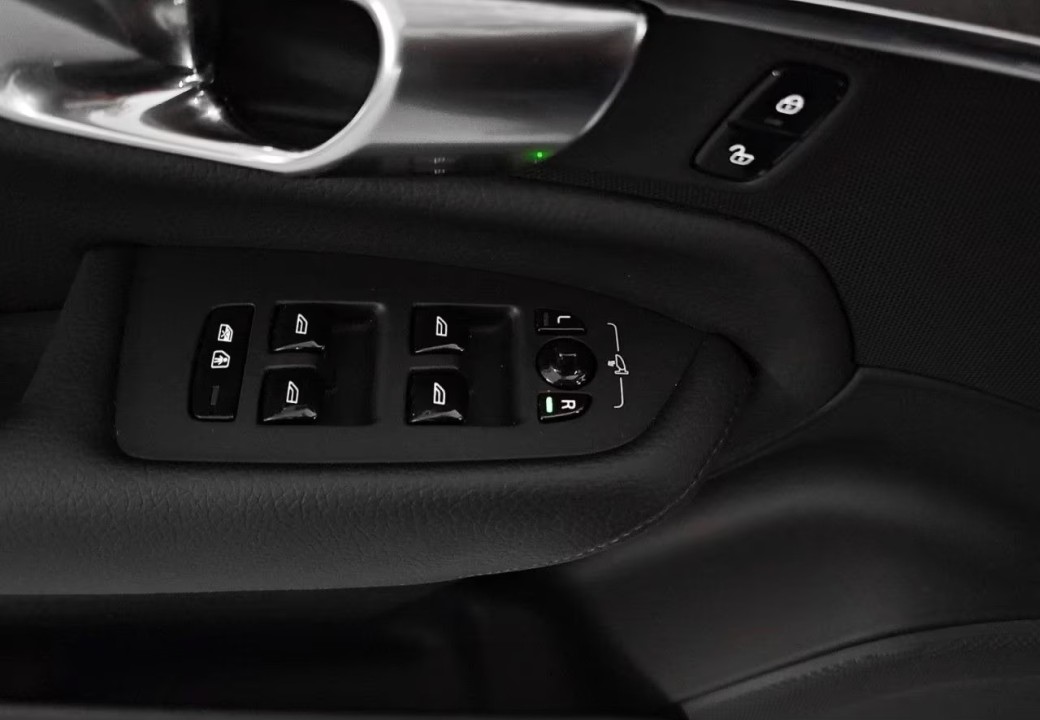 Volvo XC 90 T8 Recharge AWD Inscription - foto 20